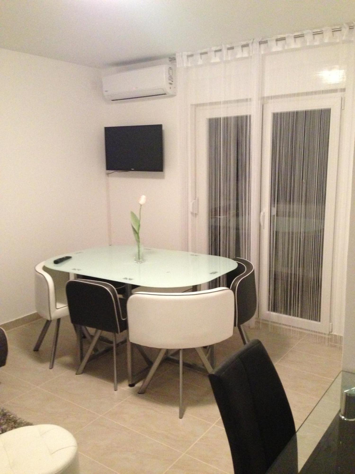 Apartmani Milenij Barbat na Rabu Kültér fotó