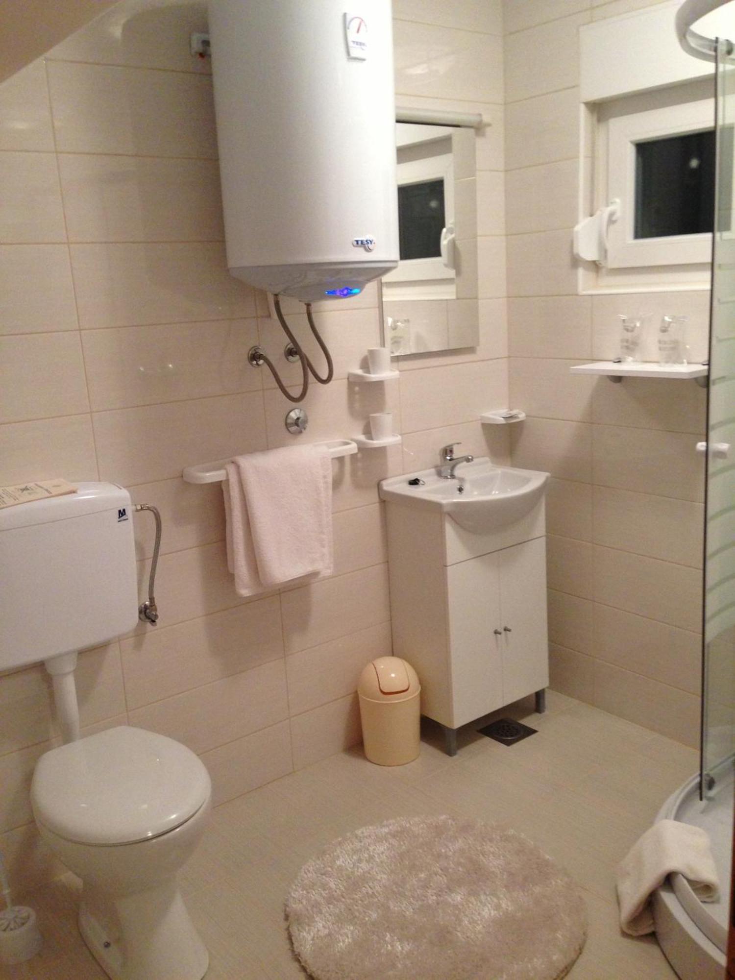 Apartmani Milenij Barbat na Rabu Kültér fotó