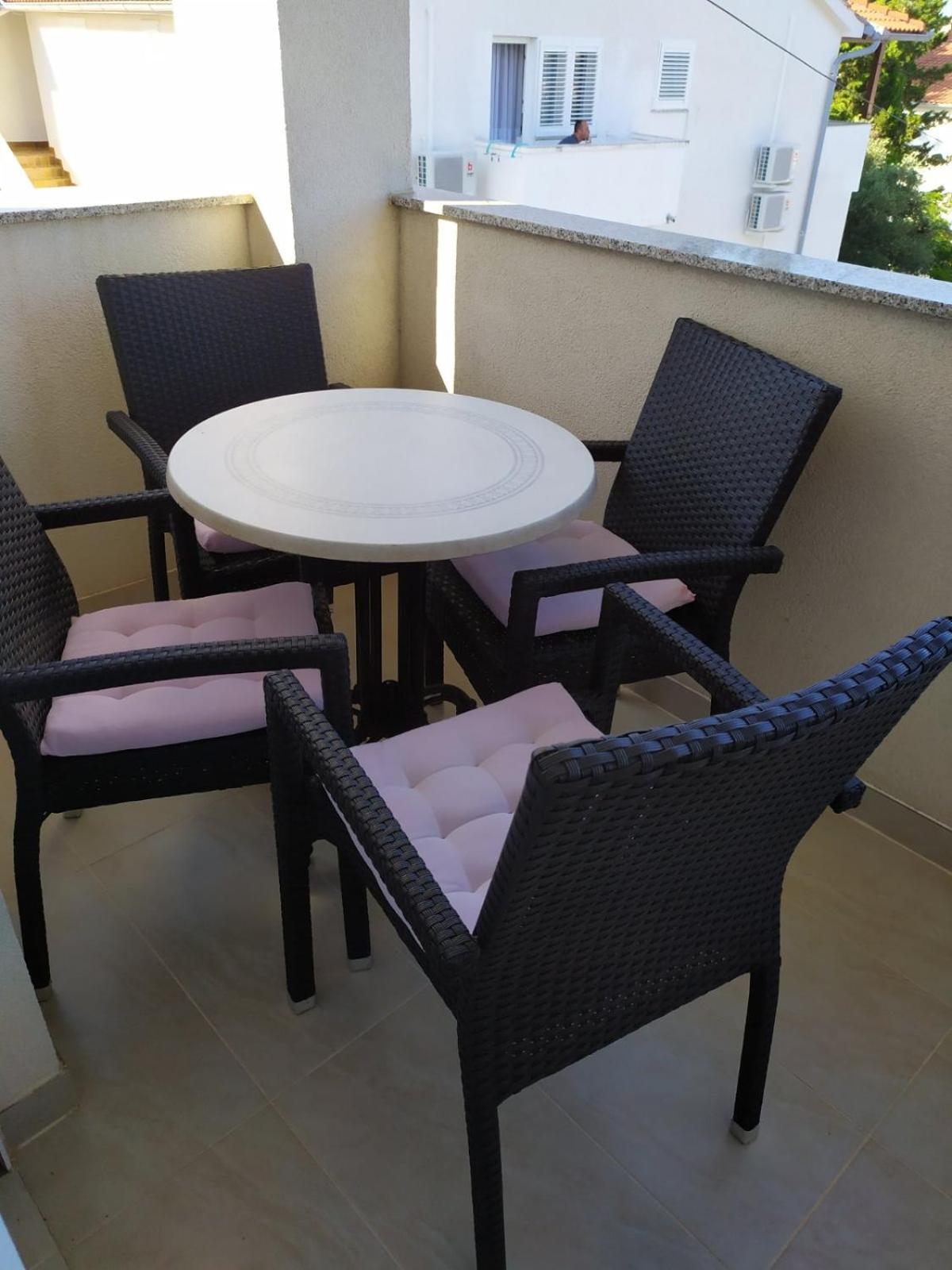 Apartmani Milenij Barbat na Rabu Kültér fotó