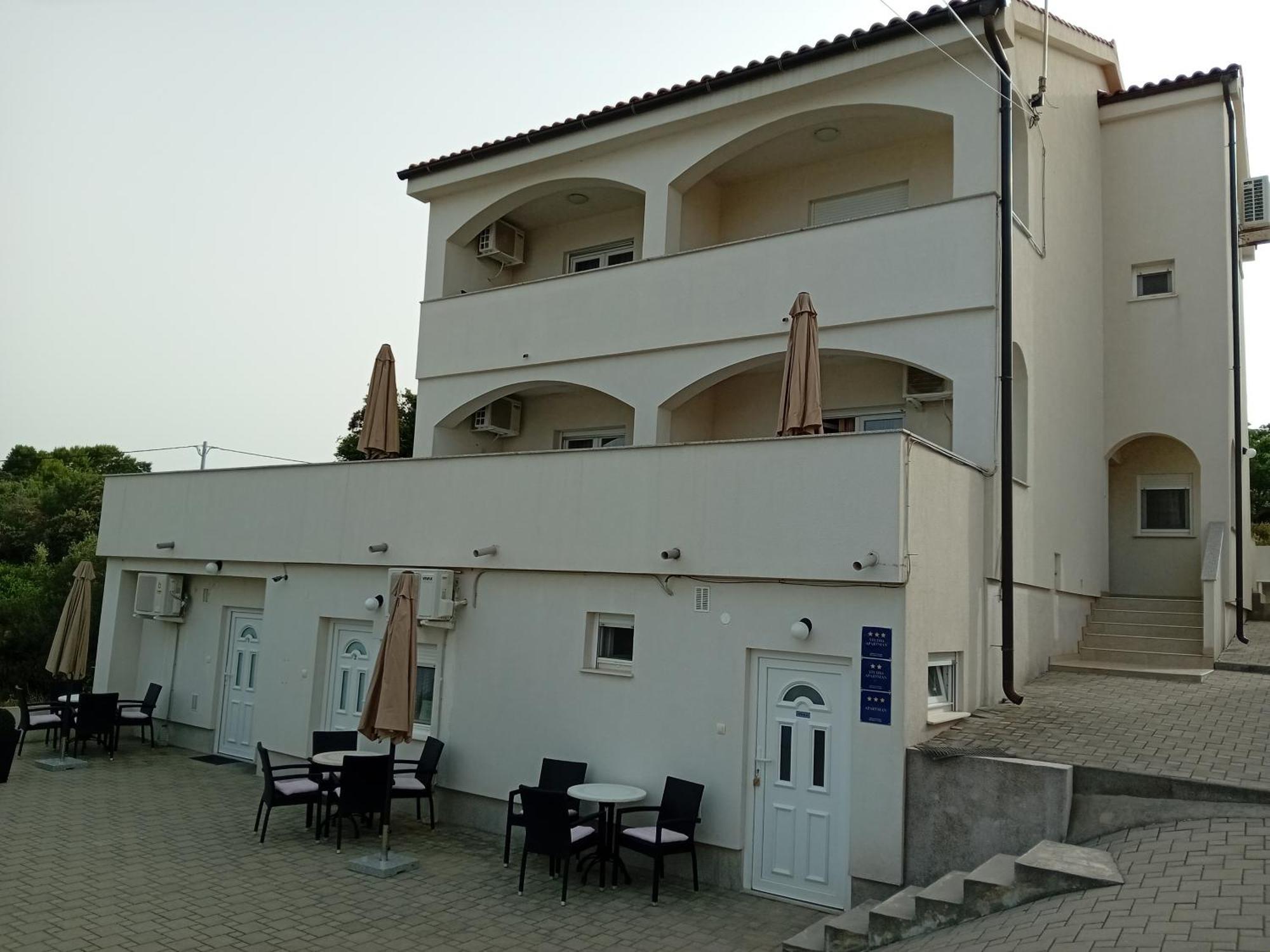 Apartmani Milenij Barbat na Rabu Kültér fotó